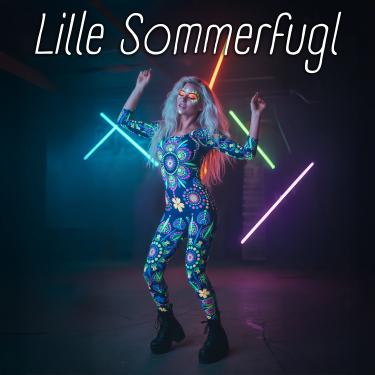 CreativeDane - Lille sommerfugl (Feat. Freja Danneverk)